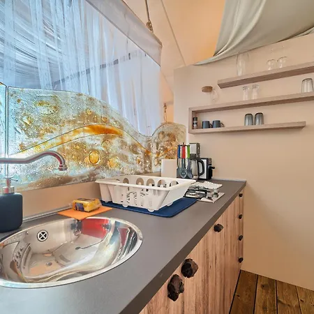 Tatil parkı Golden Haven Luxe Glamp *