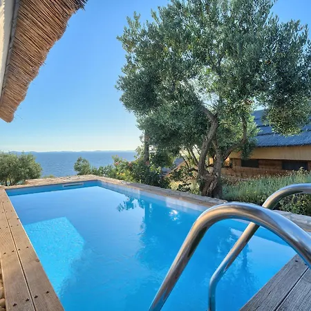 Golden Haven Luxe Glamp