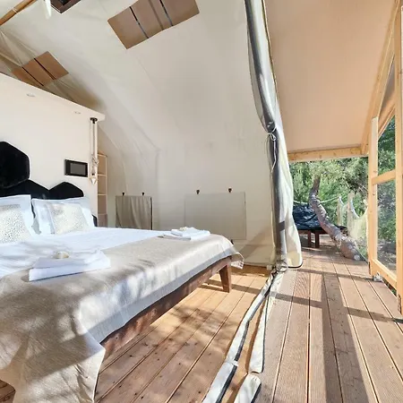 Golden Haven Luxe Glamp