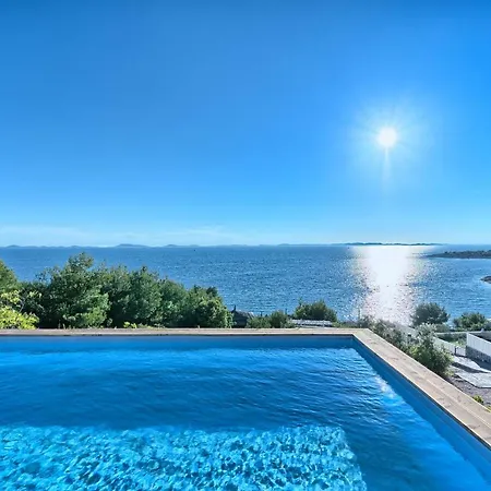 Tatil parkı Golden Haven Luxe Glamp Murter