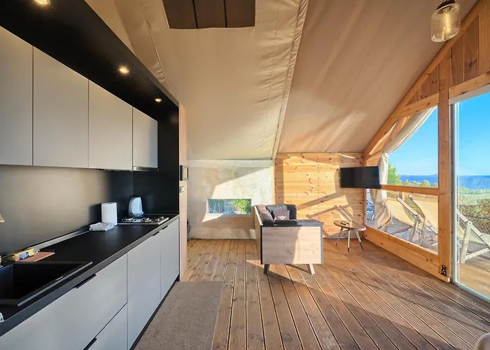 Golden Haven Luxe Glamp פארק נופש