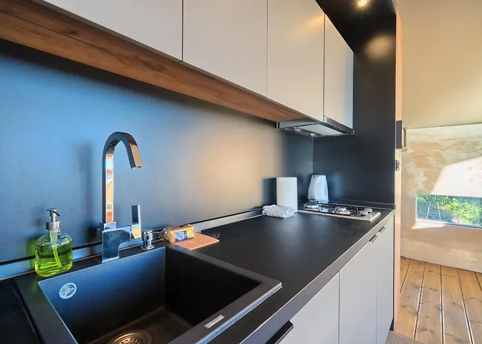 פארק נופש Golden Haven Luxe Glamp מורטר