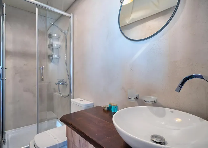 Golden Haven Luxe Glamp *