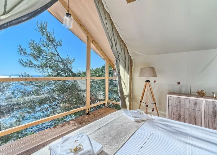 Golden Haven Luxe Glamp Murter