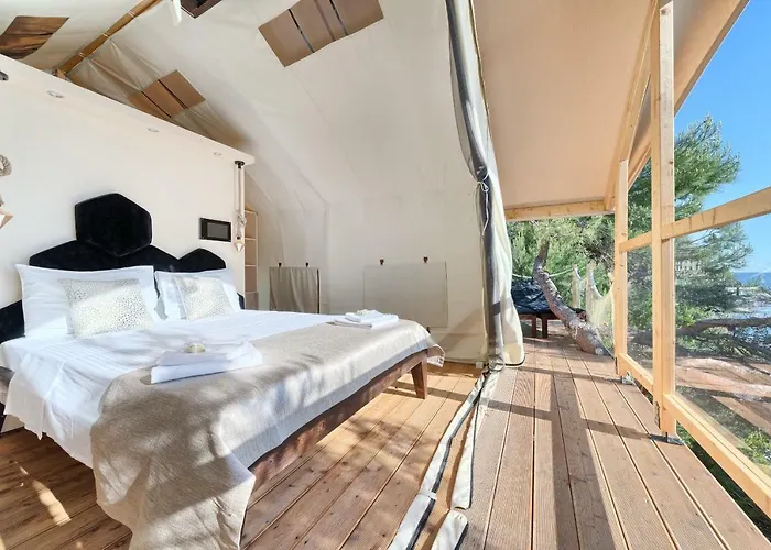 Golden Haven Luxe Glamp