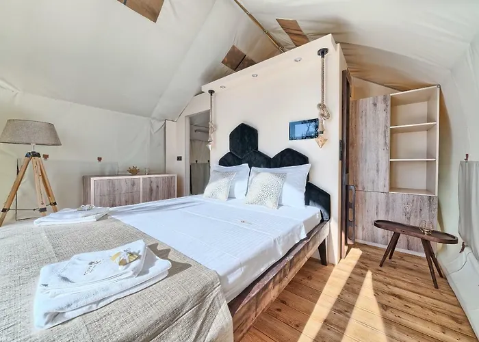 פארק נופש Golden Haven Luxe Glamp