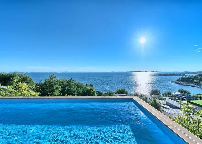 פארק נופש Golden Haven Luxe Glamp מורטר