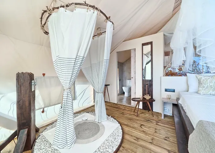 Parco vacanze Golden Haven Luxe Glamp Murter