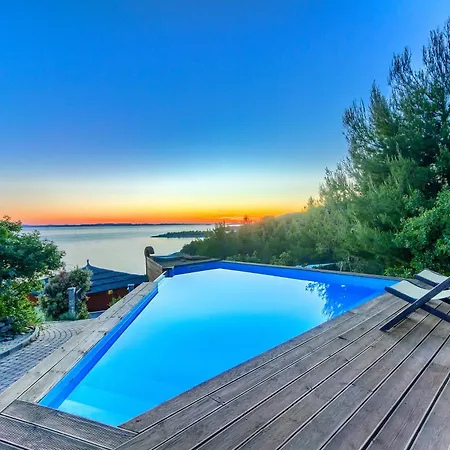 Golden Haven Luxe Glamp *