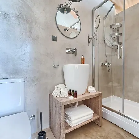 Golden Haven Luxe Glamp