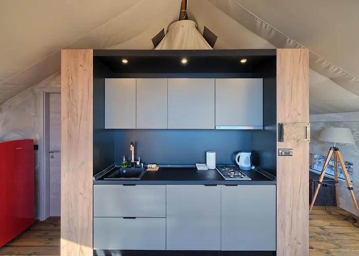 Holiday park Golden Haven Luxe Glamp Murter