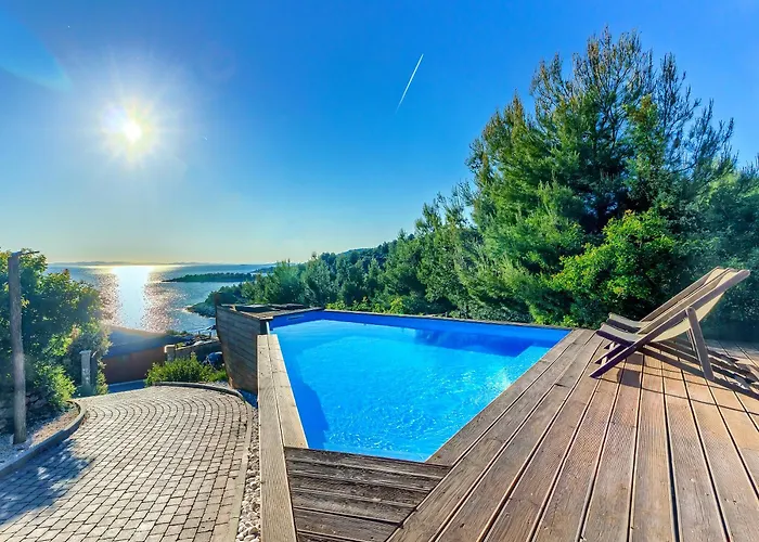 Holiday park Golden Haven Luxe Glamp Murter